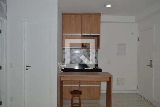Cozinha de apartamento à venda com 1 quarto, 48m² em Vila Mariana, São Paulo
