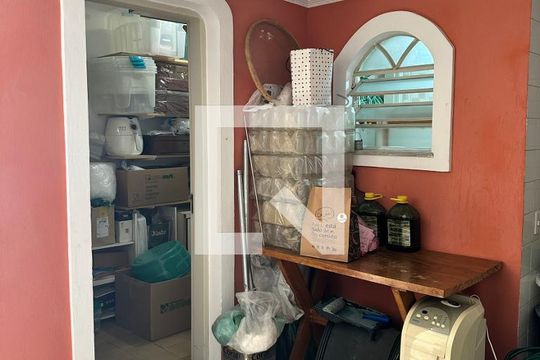 Área de Serviço de casa à venda com 3 quartos, 166m² em  Vila Butantã, São Paulo