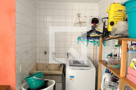 Lavanderia de casa à venda com 3 quartos, 166m² em  Vila Butantã, São Paulo