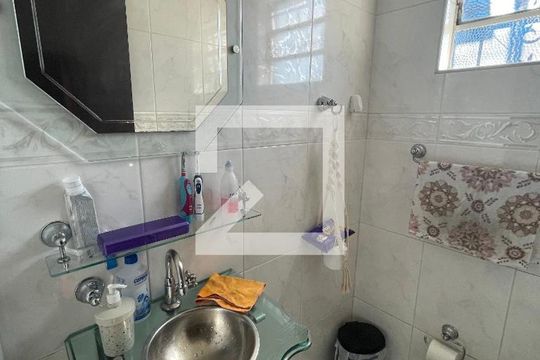 Banheiro 1 de casa à venda com 4 quartos, 130m² em Jaguaré, São Paulo
