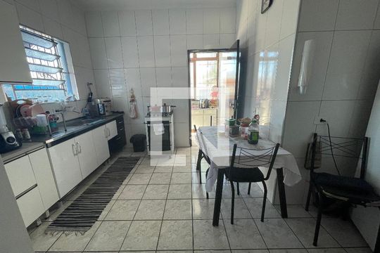 Cozinha de casa à venda com 4 quartos, 130m² em Jaguaré, São Paulo