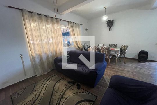 Sala de casa à venda com 4 quartos, 130m² em Jaguaré, São Paulo