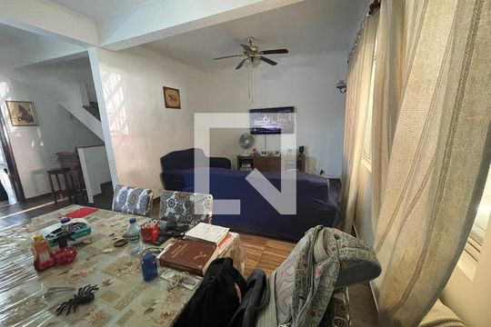 Sala de casa à venda com 4 quartos, 130m² em Jaguaré, São Paulo