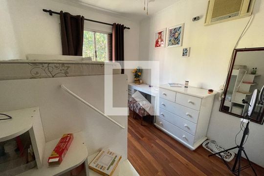 Quarto 2 de casa à venda com 4 quartos, 130m² em Jaguaré, São Paulo