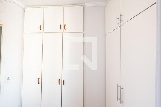 Quarto 1 de apartamento à venda com 3 quartos, 75m² em Vila Guarani (zona Sul), São Paulo