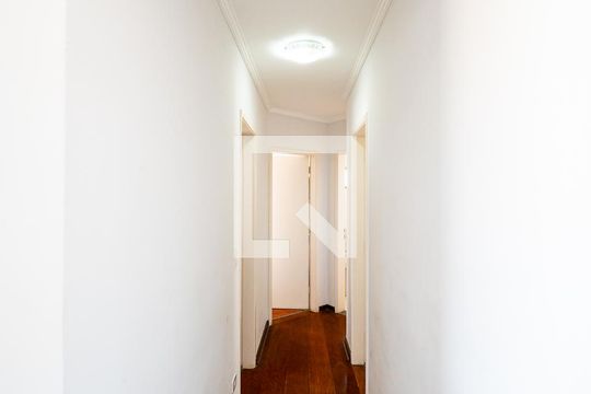 Corredor de apartamento à venda com 3 quartos, 75m² em Vila Guarani (zona Sul), São Paulo