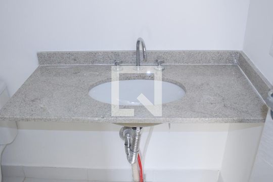 Banheiro  de apartamento à venda com 2 quartos, 78m² em Vila Prudente, São Paulo