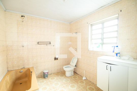 Banheiro de casa para alugar com 2 quartos, 320m² em Jardim Japão, São Paulo