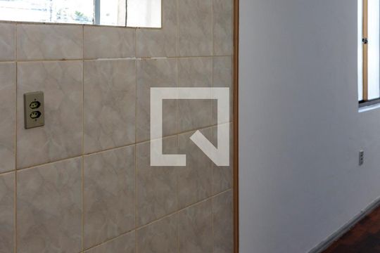 Cozinha de apartamento à venda com 1 quarto, 40m² em Menino Deus, Porto Alegre