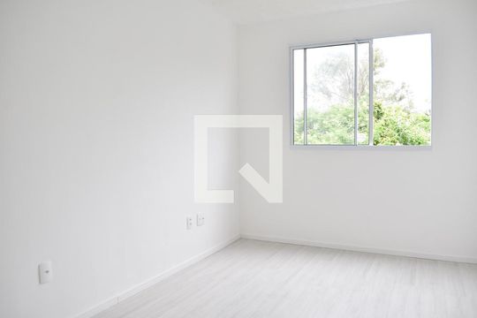 Sala de apartamento para alugar com 2 quartos, 46m² em Guaratiba, Rio de Janeiro