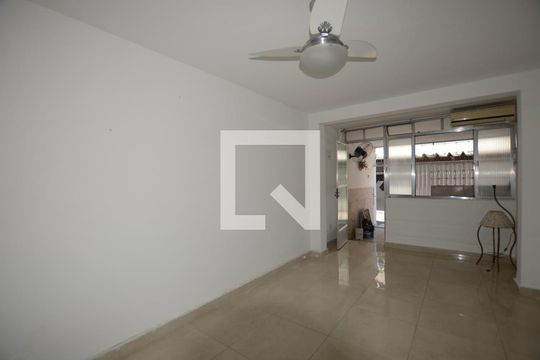 Sala de apartamento à venda com 3 quartos, 85m² em Irajá, Rio de Janeiro