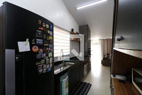 Cozinha de apartamento à venda com 2 quartos, 120m² em Santa Terezinha, Santo André