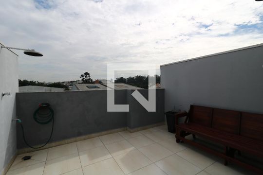 Quintal de apartamento à venda com 2 quartos, 120m² em Santa Terezinha, Santo André