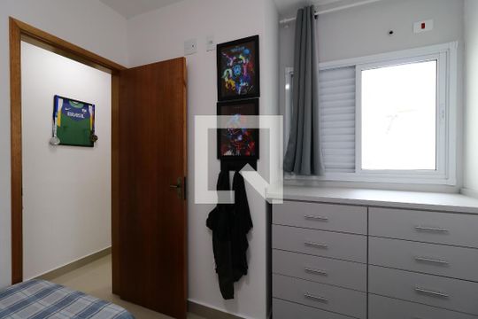 Quarto de apartamento à venda com 2 quartos, 120m² em Santa Terezinha, Santo André