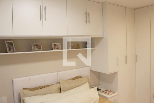 Quarto 1 de apartamento à venda com 2 quartos, 52m² em Santa Maria, Santo André