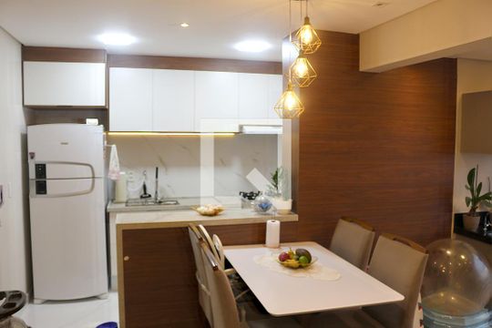Sala de apartamento à venda com 2 quartos, 52m² em Santa Maria, Santo André
