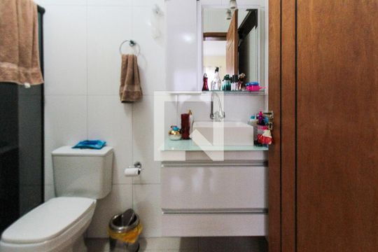 Banheiro da Suíte de casa à venda com 4 quartos, 300m² em Jardim Tietê, São Paulo