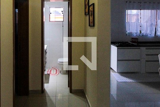 Corredor de casa à venda com 4 quartos, 300m² em Jardim Tietê, São Paulo