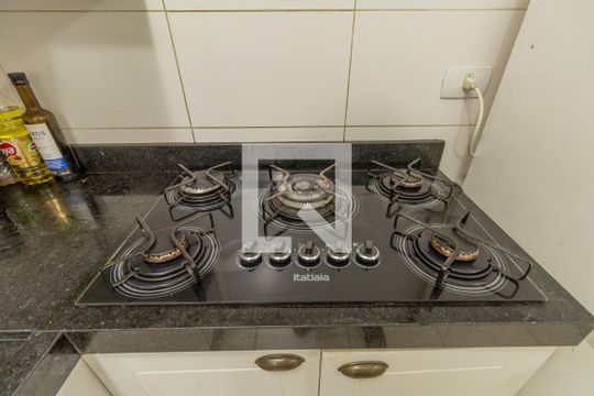Cozinha Detalhe de apartamento à venda com 2 quartos, 43m² em Vila Campanela, São Paulo