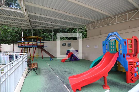 Playground de apartamento para alugar com 2 quartos, 50m² em Jacarepaguá, Rio de Janeiro
