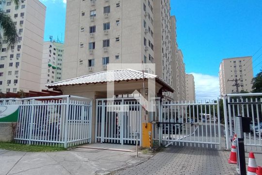 Portaria de apartamento para alugar com 2 quartos, 50m² em Jacarepaguá, Rio de Janeiro