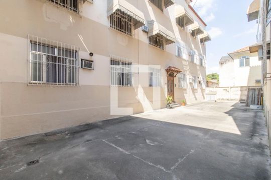 Área comum de apartamento à venda com 2 quartos, 60m² em Penha, Rio de Janeiro