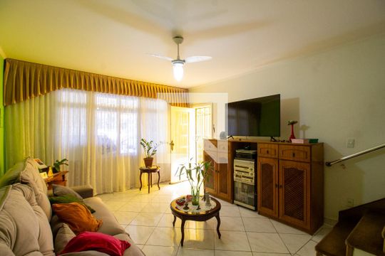 Sala de casa à venda com 2 quartos, 137m² em Vila das Bandeiras, Guarulhos