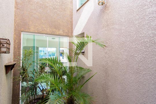 Sala de casa à venda com 3 quartos, 170m² em Vila Granada, São Paulo