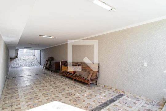Garagem de casa à venda com 3 quartos, 170m² em Vila Granada, São Paulo