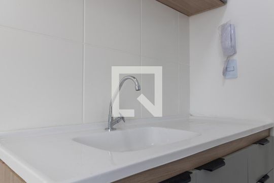 Cozinha de apartamento para alugar com 1 quarto, 17m² em Jardim Monte Kemel, São Paulo