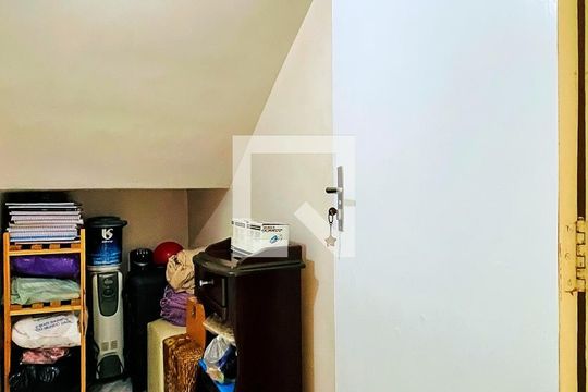 Despensa de casa à venda com 4 quartos, 187m² em Jardim Monte Carmelo, Guarulhos