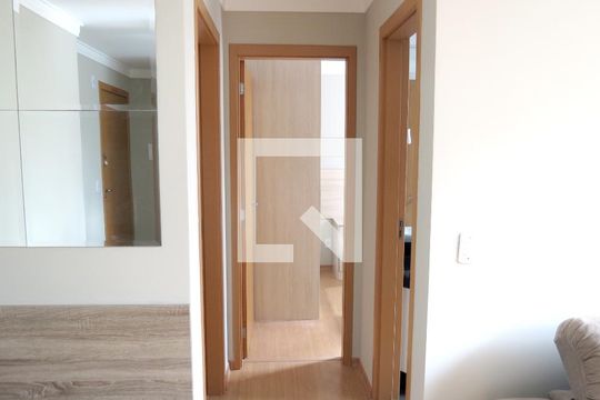 Sala - Corredor Entrada Quartos de apartamento à venda com 2 quartos, 45m² em Jardim Íris, São Paulo