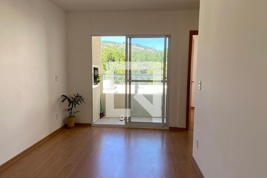 Sala  de apartamento à venda com 2 quartos, 48m² em Morro Santana, Porto Alegre