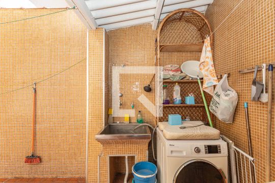 Area de Serviços de casa à venda com 3 quartos, 124m² em Chácara Inglesa, São Paulo