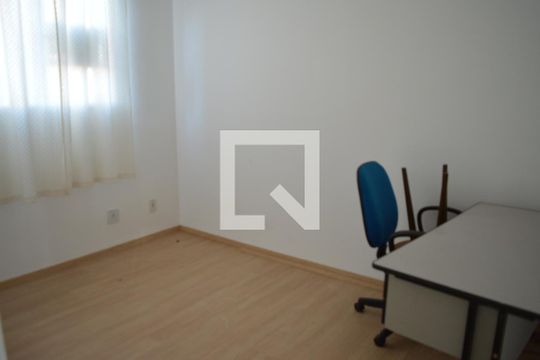 Quarto 1 de apartamento para alugar com 2 quartos, 54m² em Chacaras Reunidas Santa Terezinha, Contagem