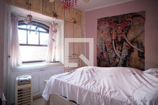 Quarto 2 de casa à venda com 4 quartos, 180m² em Vila Paranagua, São Paulo