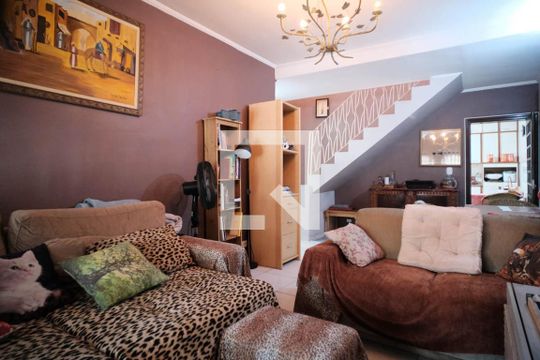 Sala de casa à venda com 4 quartos, 180m² em Vila Paranagua, São Paulo