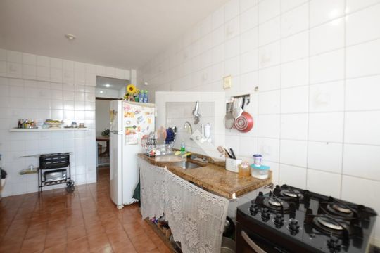 Cozinha de apartamento à venda com 3 quartos, 120m² em Vila Kosmos, Rio de Janeiro