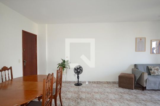 Sala de apartamento à venda com 3 quartos, 120m² em Vila Kosmos, Rio de Janeiro