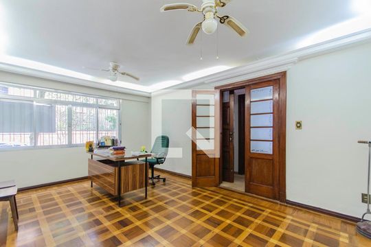 Casa à venda com 5 quartos, 404m² em Vila Mariana, São Paulo