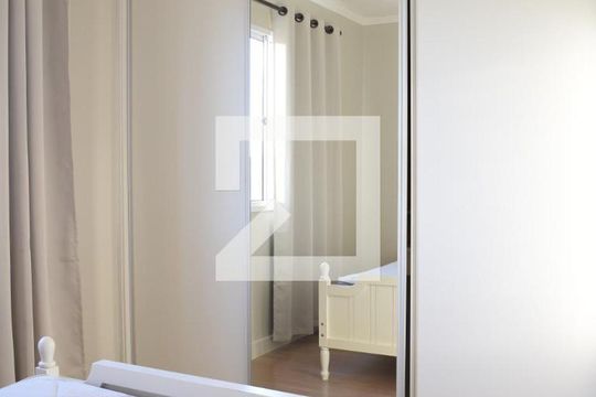 Suíte de apartamento para alugar com 3 quartos, 77m² em Boa Vista, Curitiba