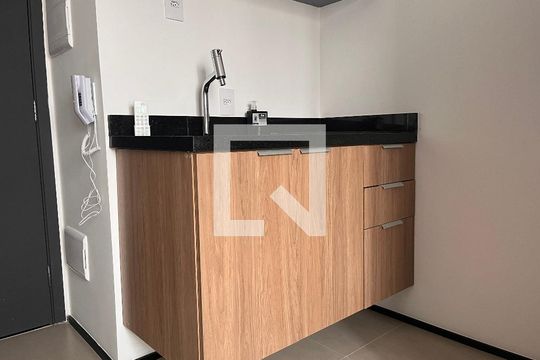 Cozinha de apartamento para alugar com 1 quarto, 20m² em Perdizes, São Paulo