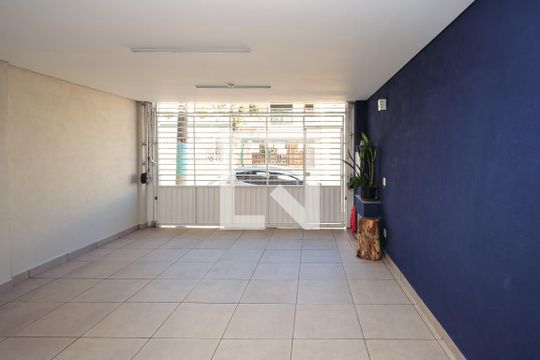 Garagem de casa à venda com 3 quartos, 150m² em Jardim Santa Cruz (sacoma), São Paulo
