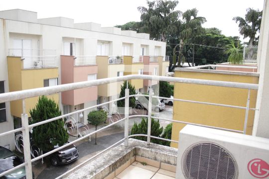 Vista de casa de condomínio à venda com 3 quartos, 152m² em Vila Invernada, São Paulo