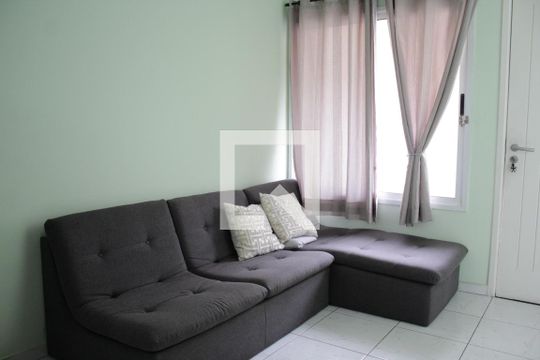 Sala de casa de condomínio à venda com 3 quartos, 152m² em Vila Invernada, São Paulo