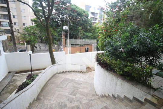 Área comum de apartamento à venda com 3 quartos, 316m² em Vila Sofia, São Paulo