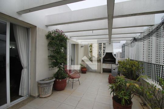 Varanda gourmet de apartamento à venda com 3 quartos, 316m² em Vila Sofia, São Paulo