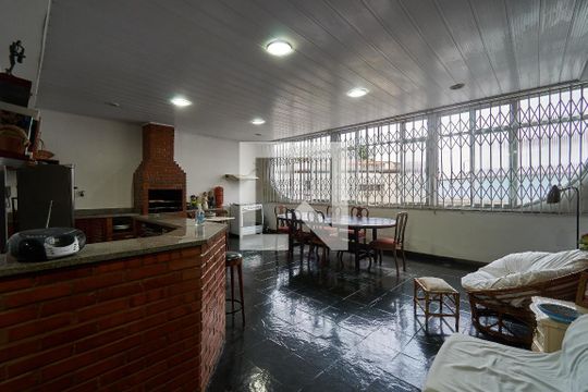 Salão de casa de condomínio à venda com 3 quartos, 185m² em Vila Isabel, Rio de Janeiro