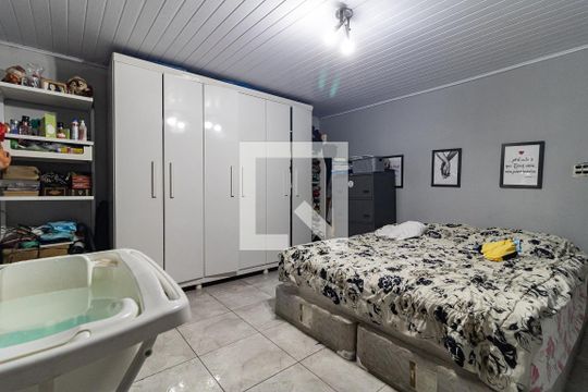 Suíte 1 da Casa 1 de casa à venda com 5 quartos, 345m² em Bosque da Saúde, São Paulo