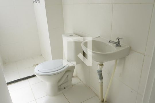 Banheiro de apartamento à venda com 2 quartos, 39m² em Gardênia Azul, Rio de Janeiro